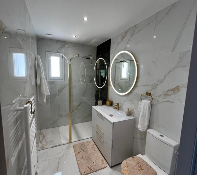Photo of Bathroom in Cavaillon