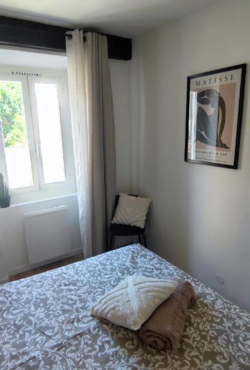 Photo of Bedroom in Contes