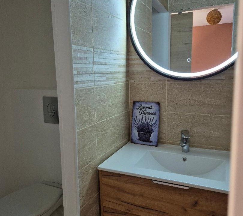 Photo of Bathroom in Noves