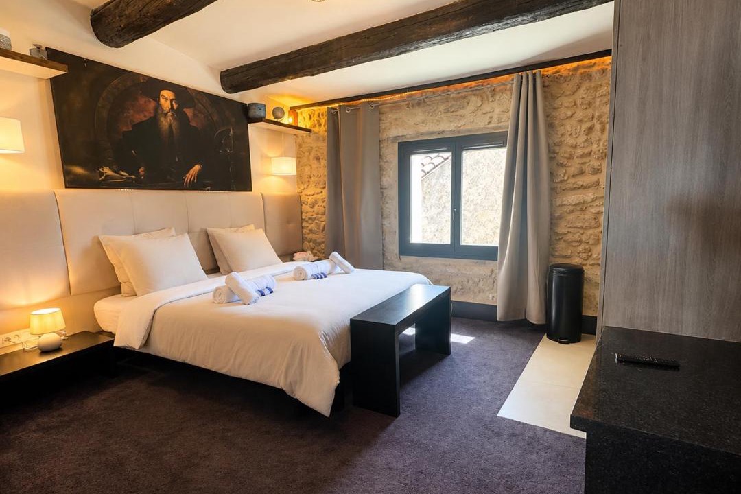 Photo of Bedroom in Salon-de-Provence
