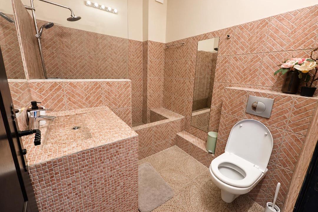 Photo of Bathroom in Salon-de-Provence