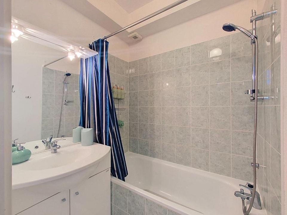 Photo of Bathroom in Saint-Saturnin-les-Avignon