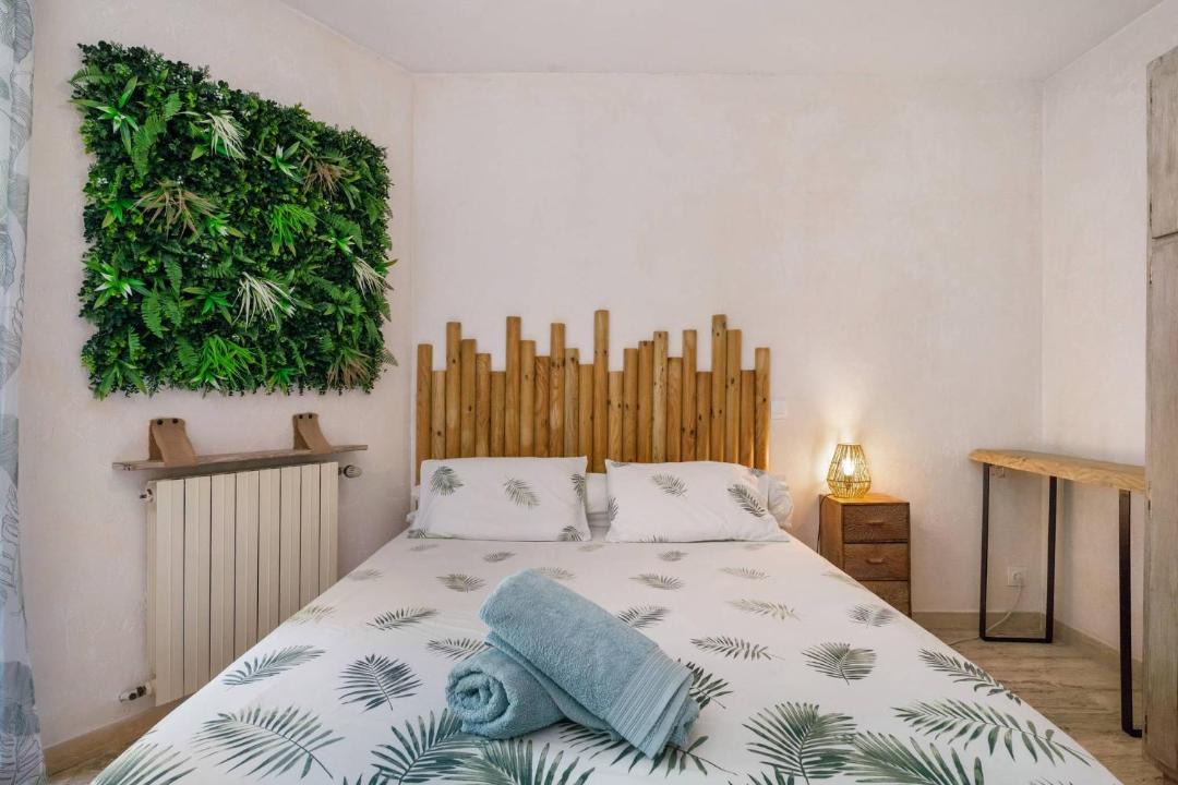 Photo of Bedroom in Hyeres