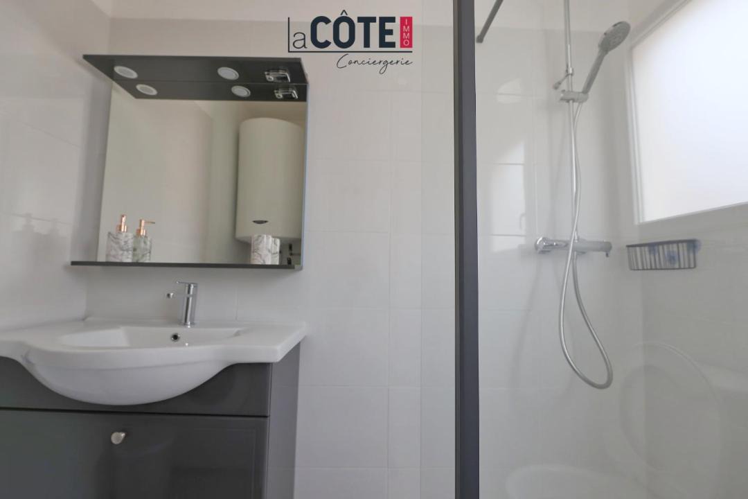 Photo of Bathroom in Port-de-Bouc