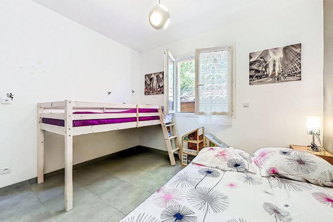 Photo of Bedroom in Saint-Genies-de-Malgoires