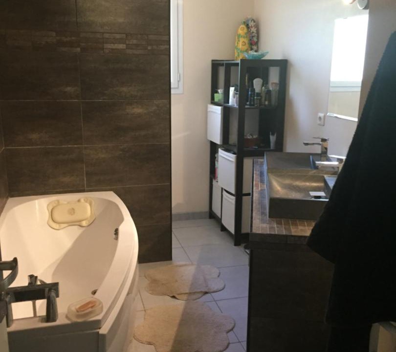 Photo of Bathroom in Puimichel