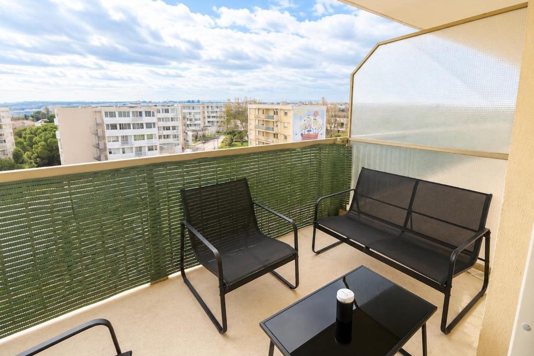Photo of Patio Balcony in Port-de-Bouc