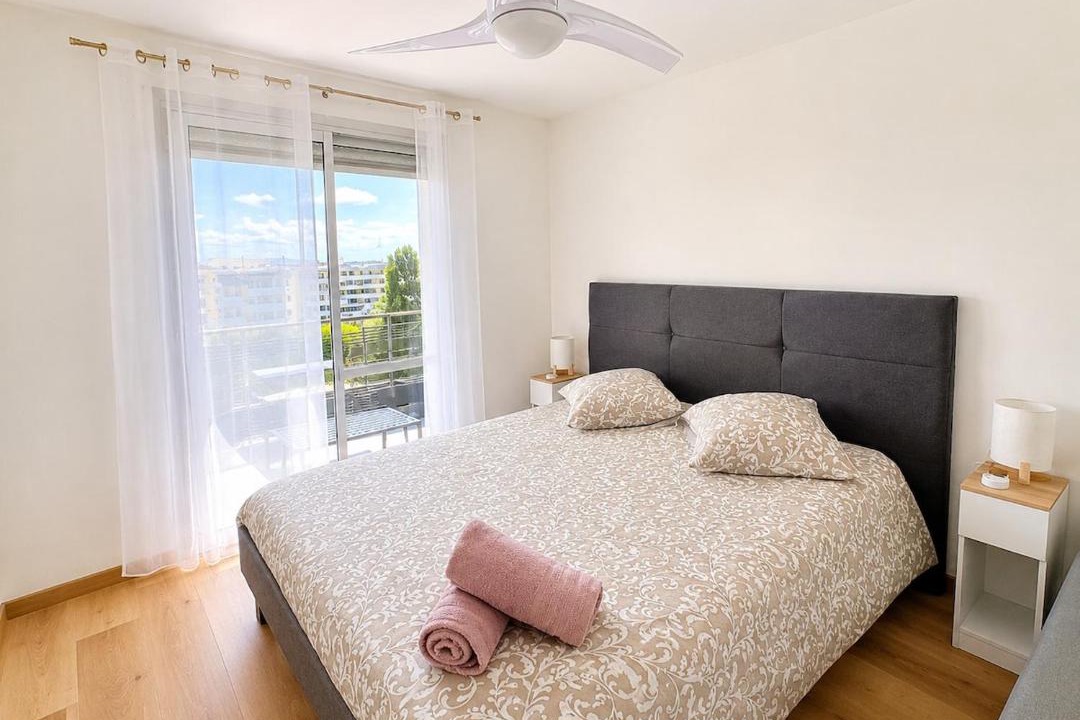 Photo of Bedroom in Port-de-Bouc