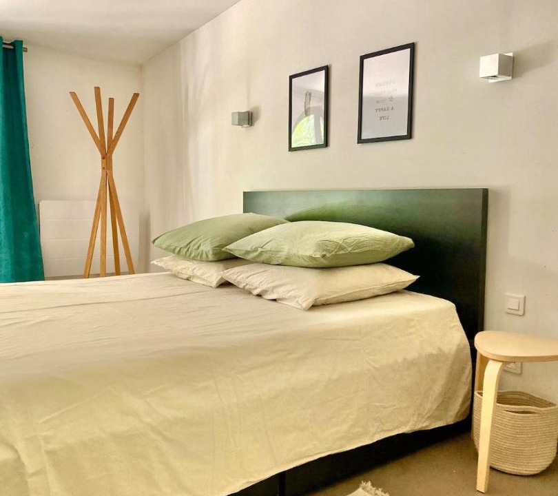 Photo of Others in Faubourg
