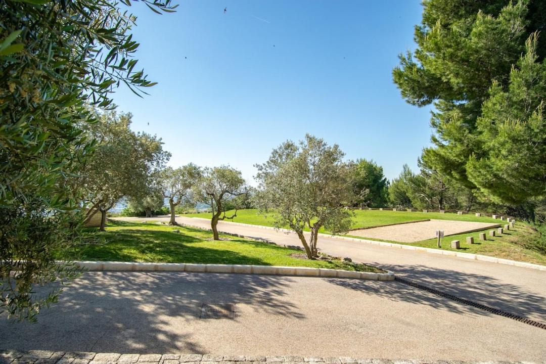 Photo of Others in Cavaillon