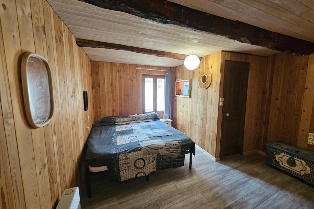 Photo of Bedroom in Auribeau