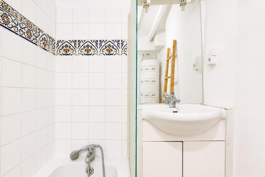 Photo of Bathroom in Avignon City Centre