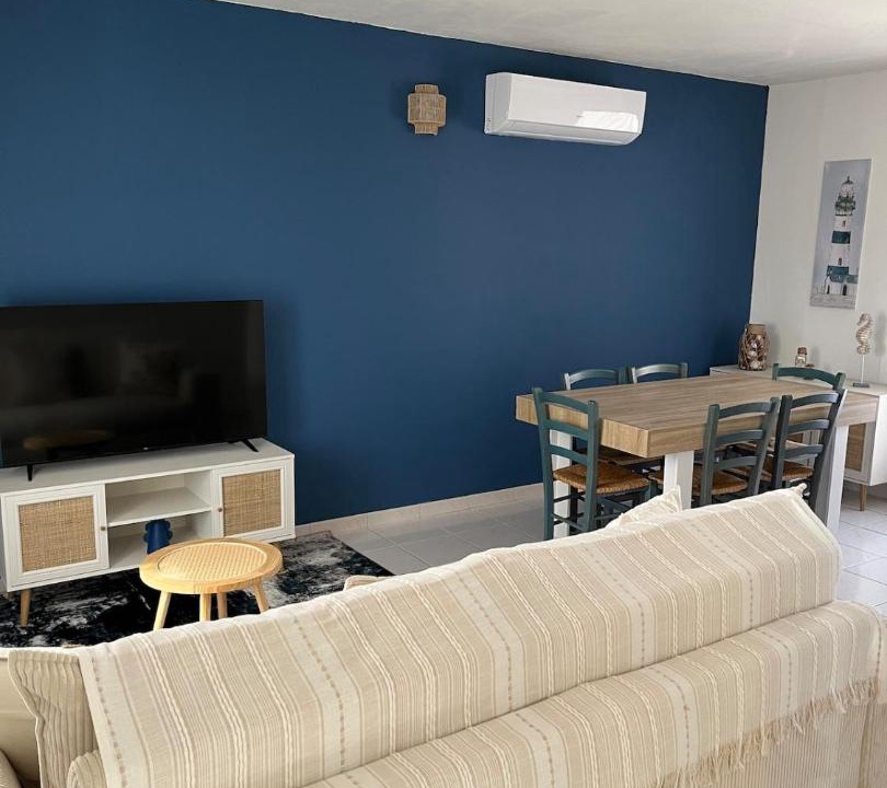 Photo of Livingroom in Port-Saint-Louis-du-Rhone