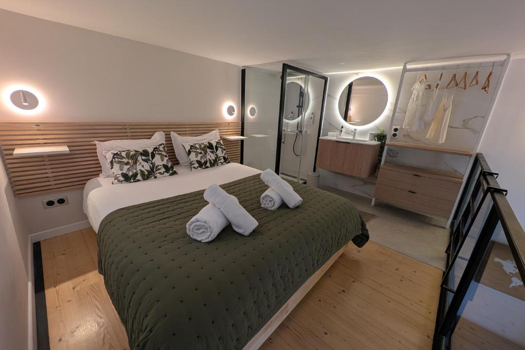 Photo of Bedroom in California - Pezou