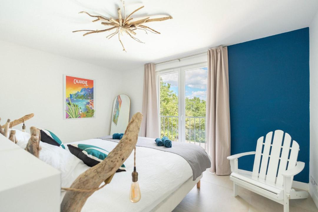 Photo of Bedroom in Mimet