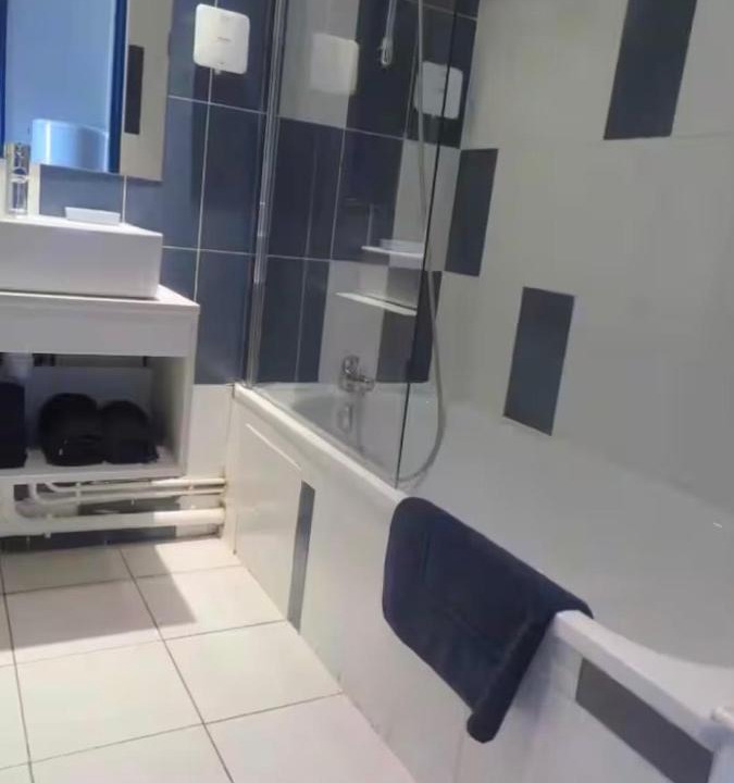 Photo of Bathroom in Arles