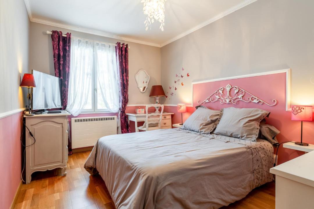 Photo of Bedroom in Eyragues