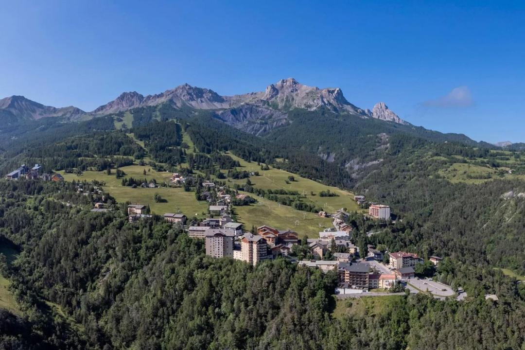 Photo of Buildings in Le Sauze