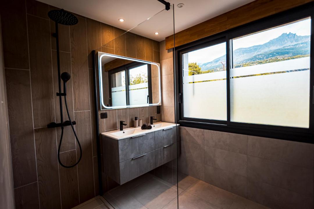 Photo of Bathroom in Chorges