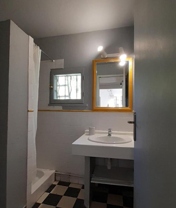 Photo of Bathroom in Saint-Etienne-du-Gres