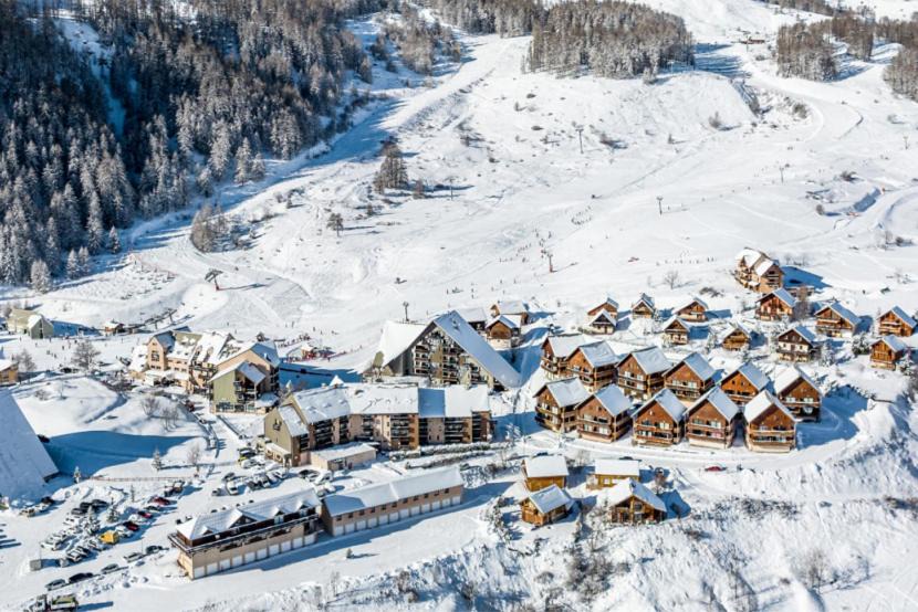 Photo of Buildings in Reallon