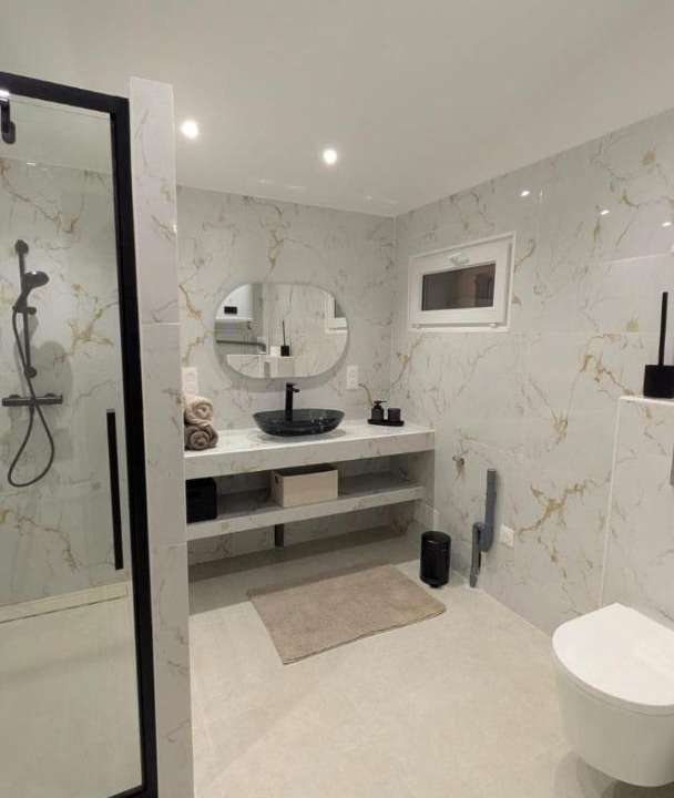 Photo of Bathroom in Istres