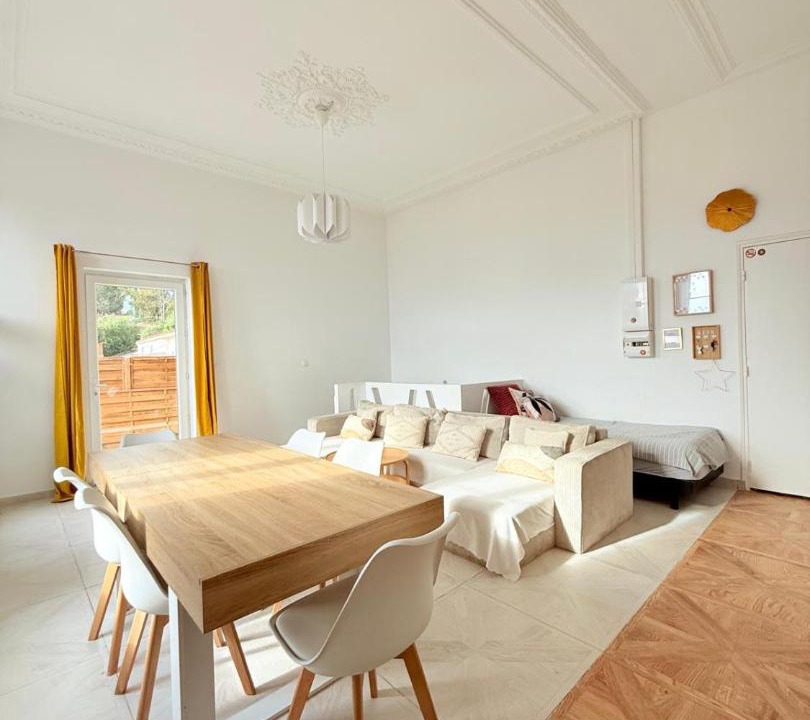 Photo of Livingroom in 12th Arrondissement
