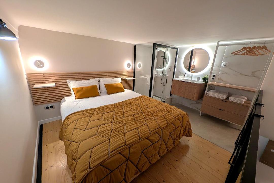 Photo of Bedroom in California - Pezou