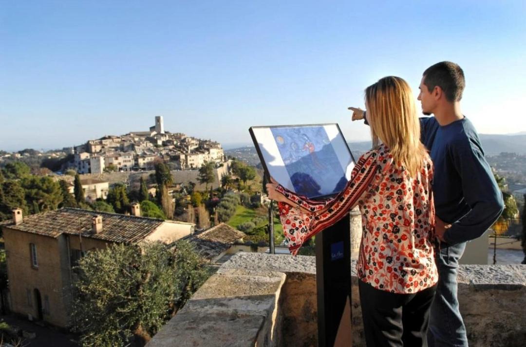Photo of Others in Roquefort-les-Pins