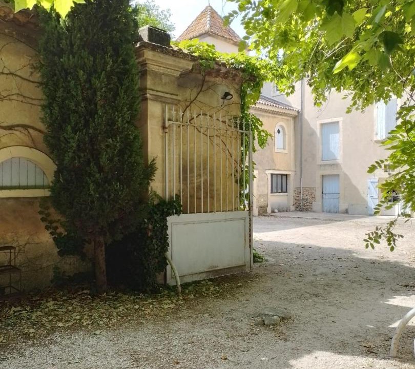 Photo of Others in Mouries