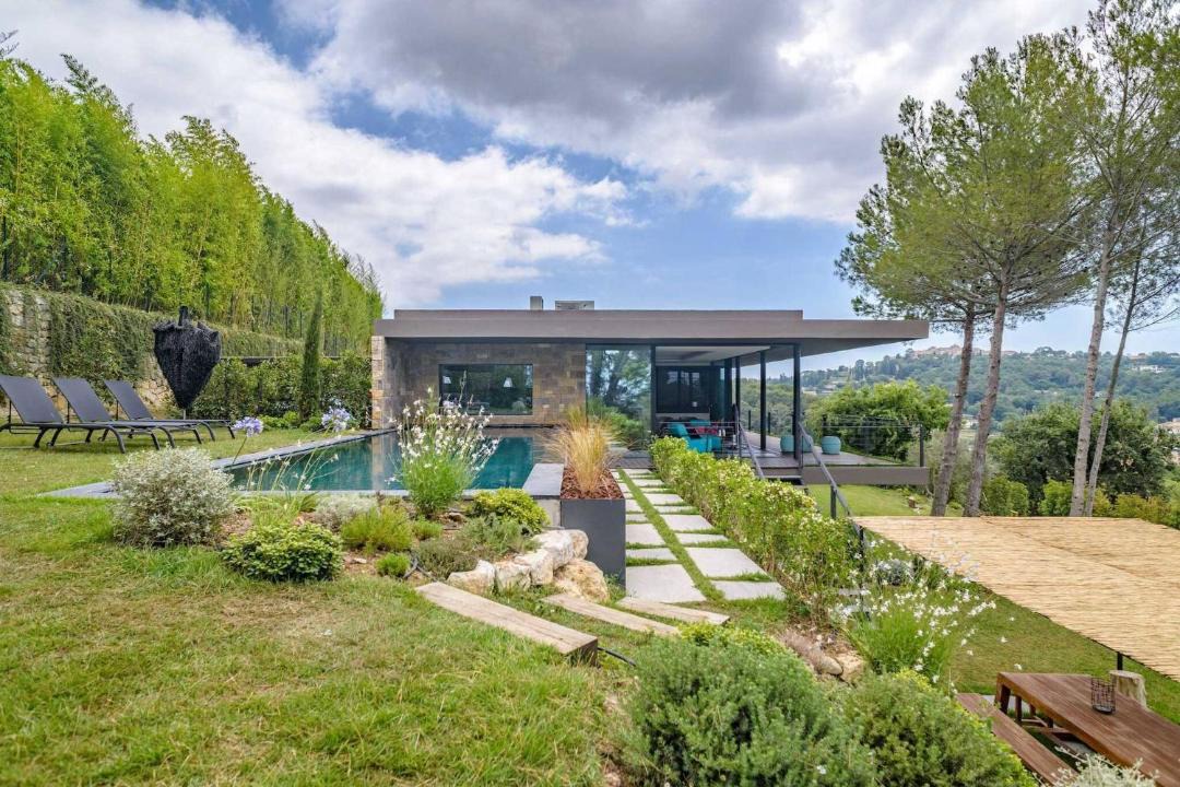 Photo of Others in Mougins