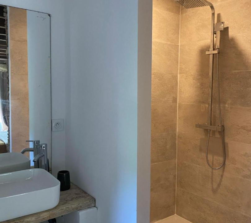 Photo of Bathroom in Quartier des Espesses