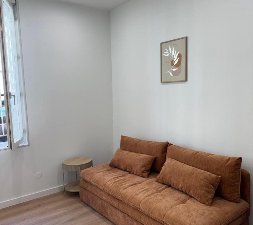 Photo of Livingroom in Convention