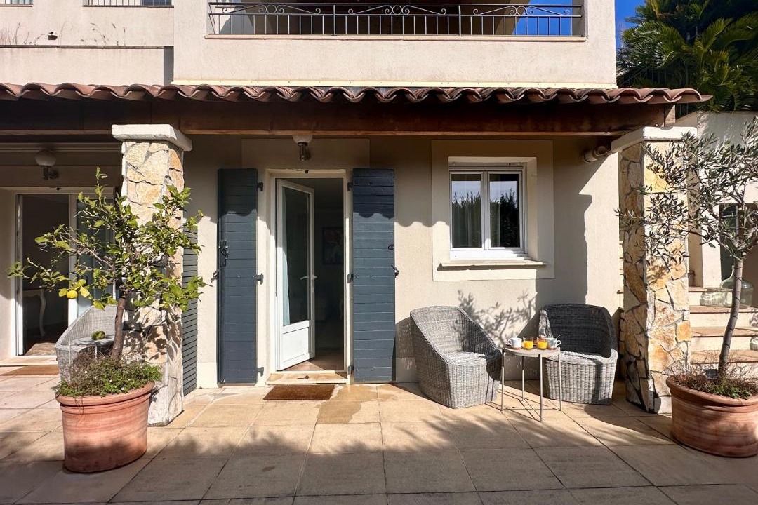 Photo of Others in Mougins