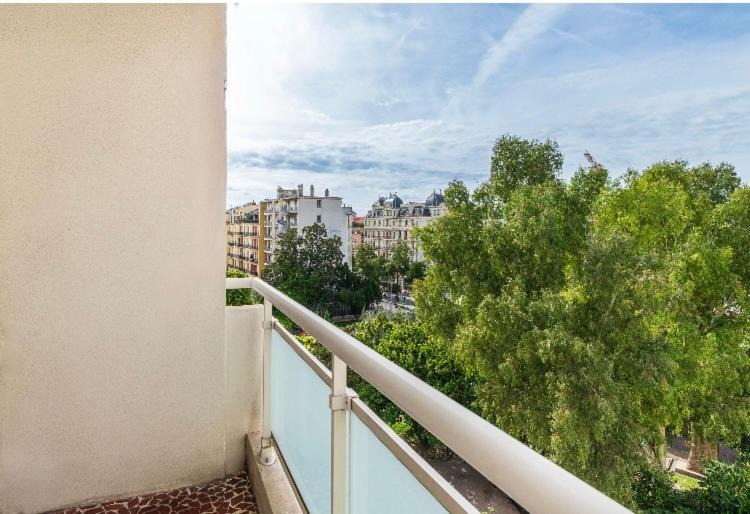 Photo of Patio Balcony in Liberation