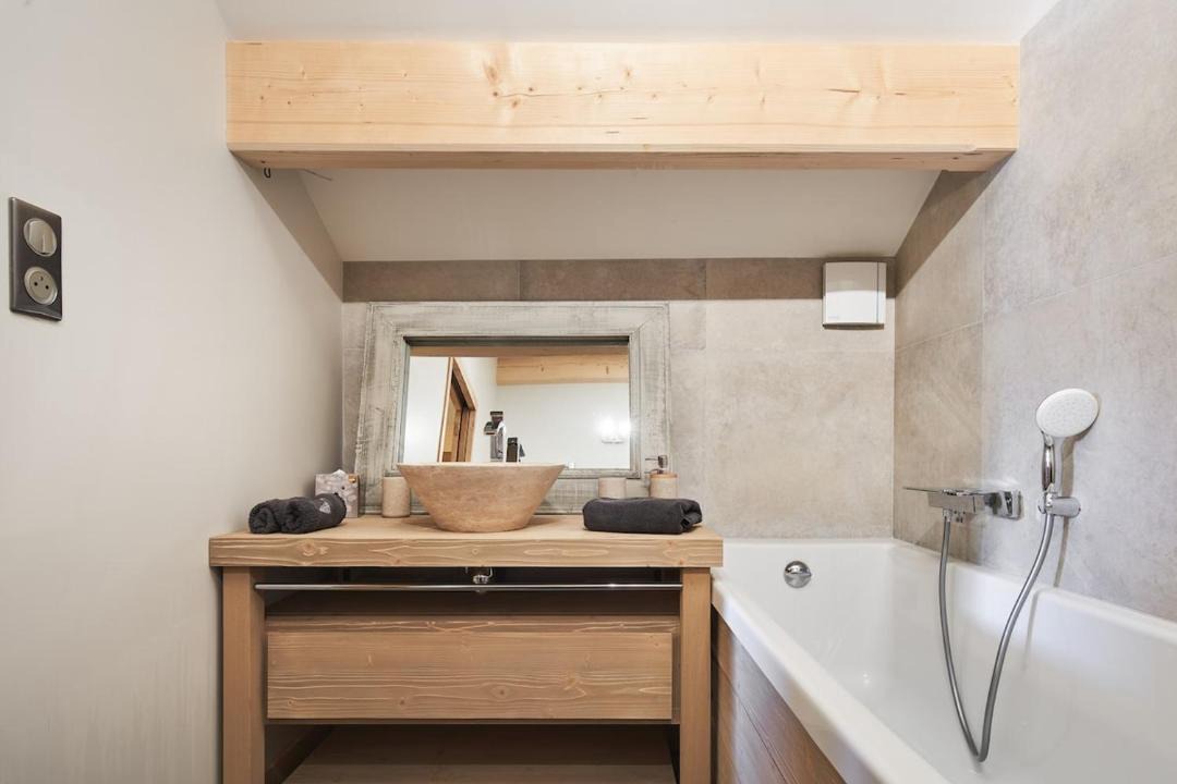Photo of Bathroom in Saint-Etienne-de-Tinee