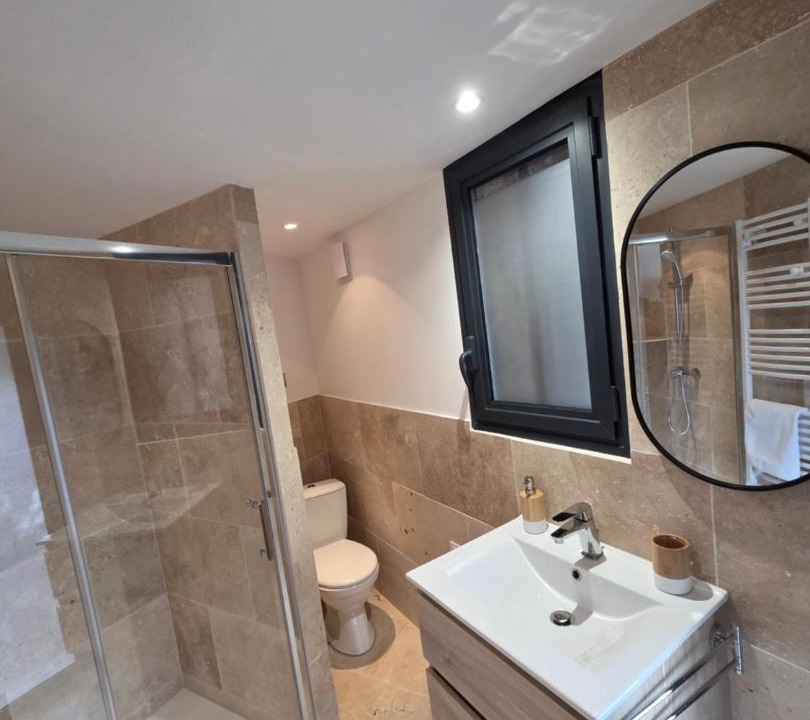 Photo of Bathroom in Vailhan