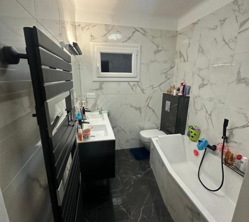 Photo of Bathroom in Coudoux