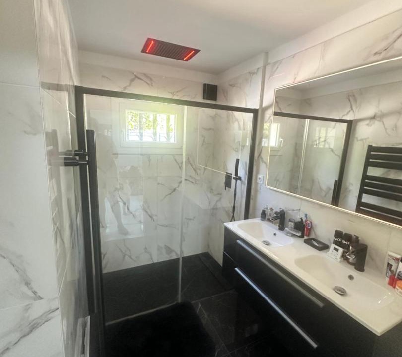 Photo of Bathroom in Coudoux