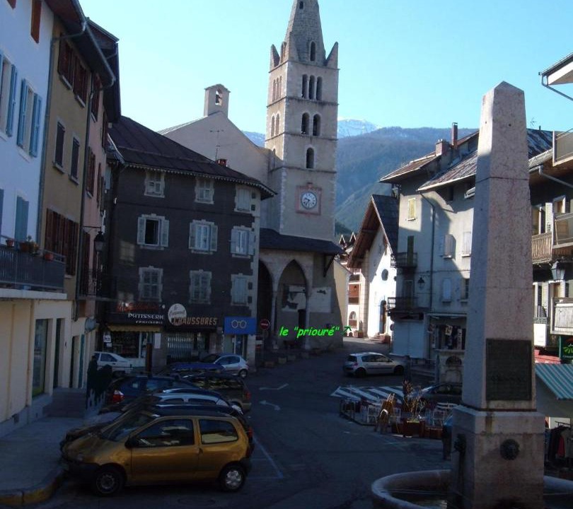Photo of Buildings in Guillestre