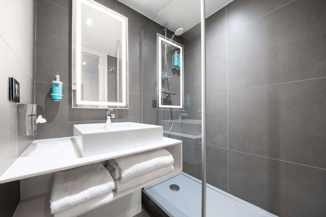 Photo of Bathroom in Antigone