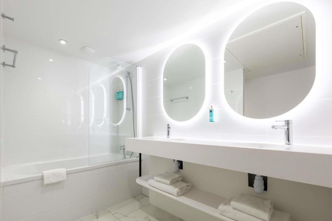 Photo of Bathroom in Antigone