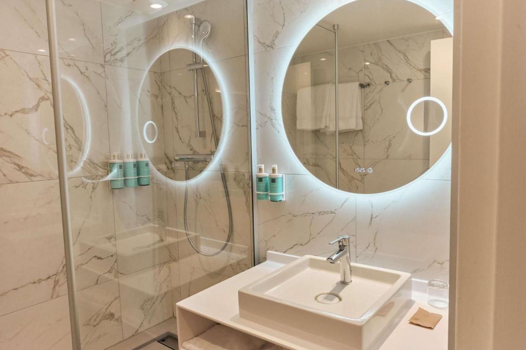 Photo of Bathroom in Aiguerelles