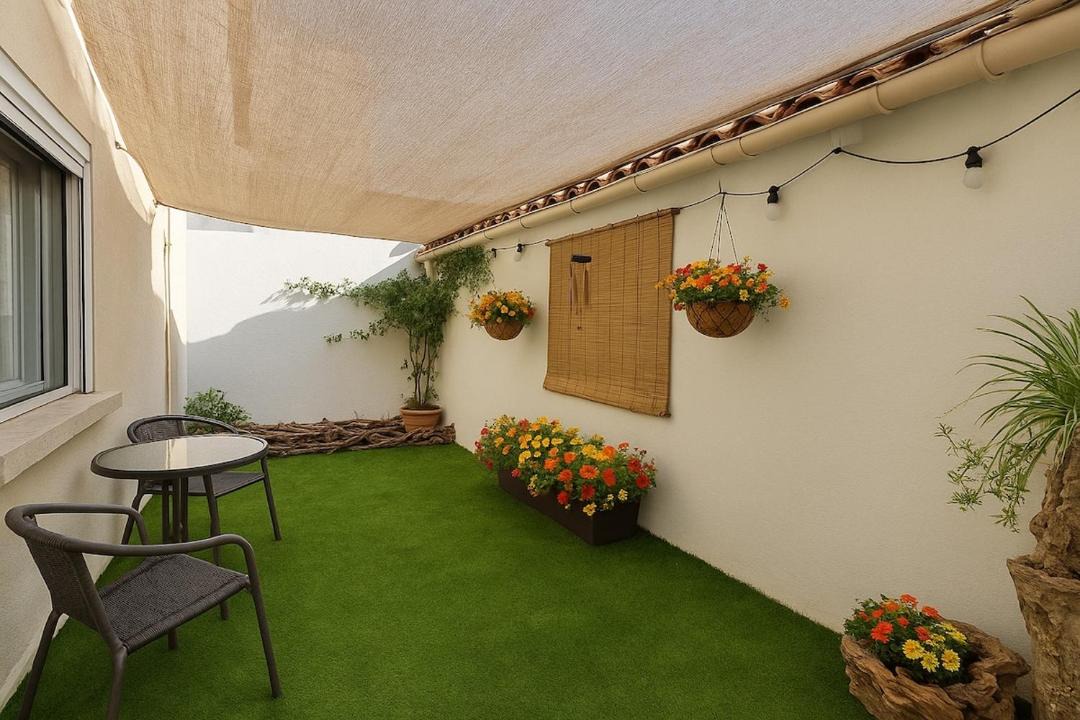 Photo of Patio Balcony in Port-Saint-Louis-du-Rhone