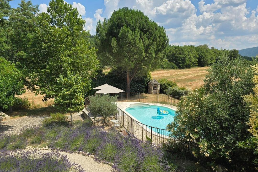 Photo of Others in Saint-Martin-de-Castillon