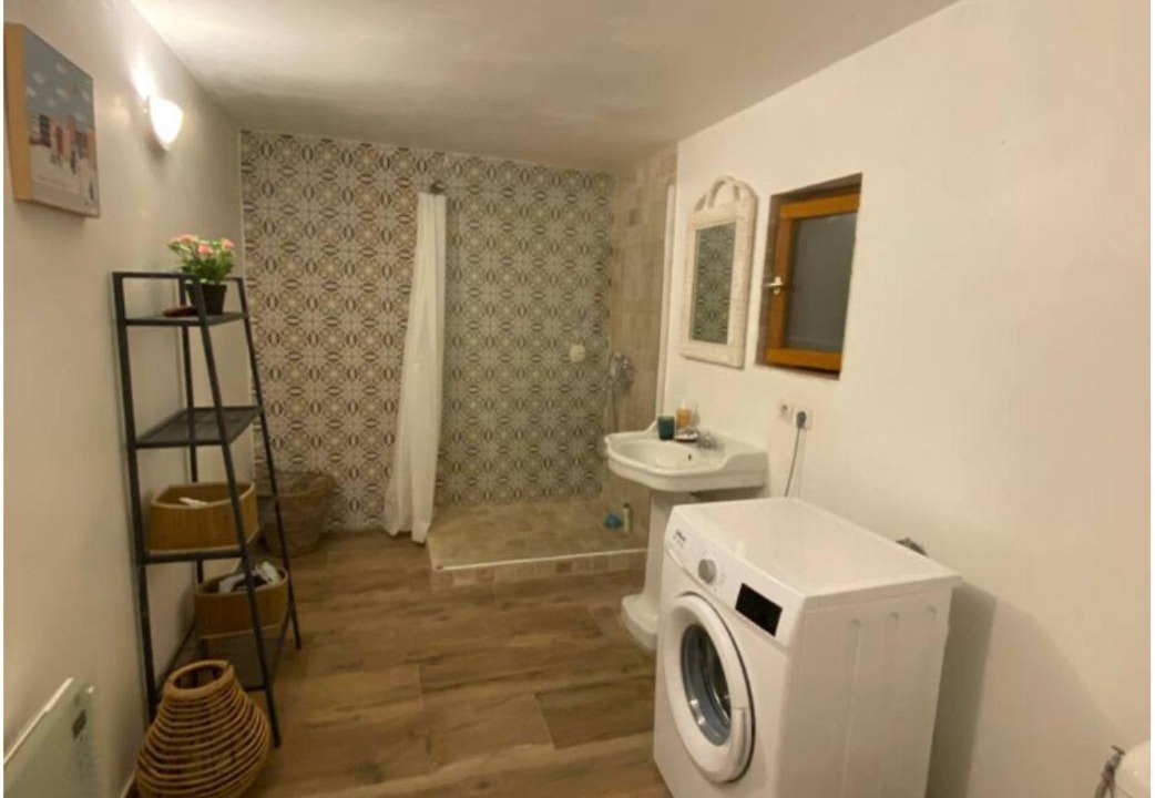Photo of Bathroom in Verquieres