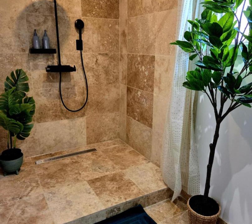 Photo of Bathroom in Port-Saint-Louis-du-Rhone