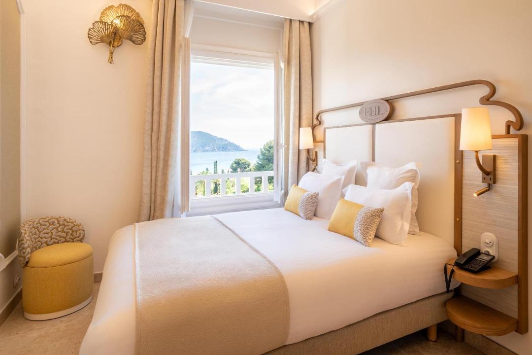 Photo of Bedroom in Saint-Cyr-sur-Mer