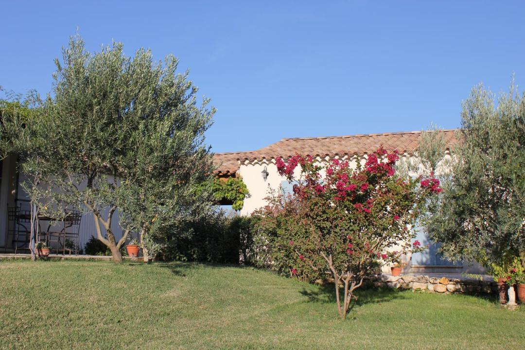 Photo of Others in Maillane