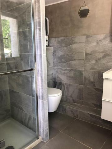 Photo of Bathroom in Demandolx